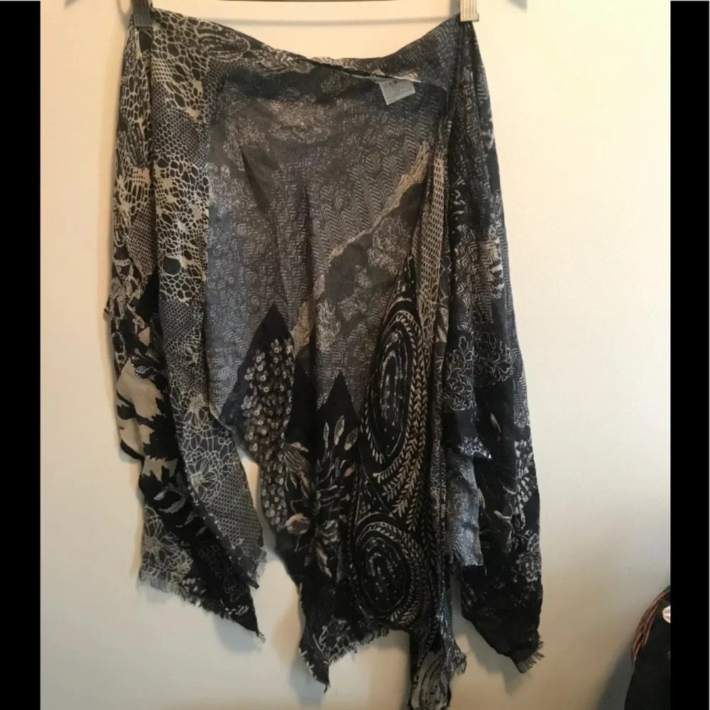 NWOT Anthropologie Petanu by Pashma Blues O/S shawl Scarf Wrap